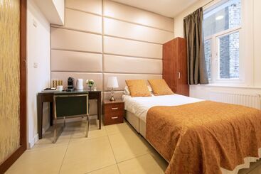 هتل City Inn Russell  Square