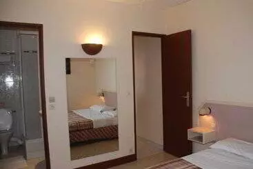 فندق Residence De La Tour Paris Malakoff