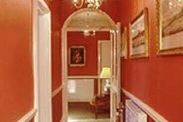 فندق Beech House