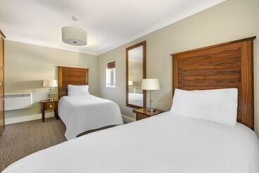 Hotel Woodford Bridge Country Club