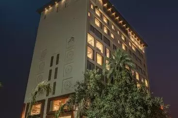 Hotel Clarks Premier Kota