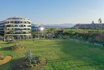 ホテル Liu Resorts