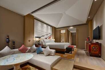 ホテル Conrad Jiuzhaigou