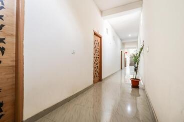 Hotell Oyo Flagship 81904 Kings Inn Residency