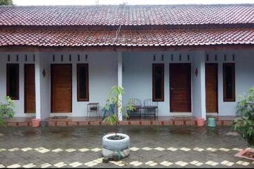 Szálloda Umah Isun Guests House