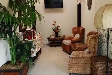 هاستل The Pilot House