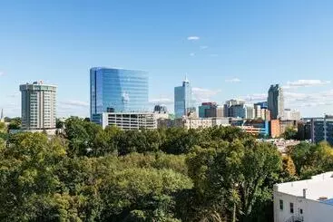 Ac Hotel By Marriott Raleigh Downtown