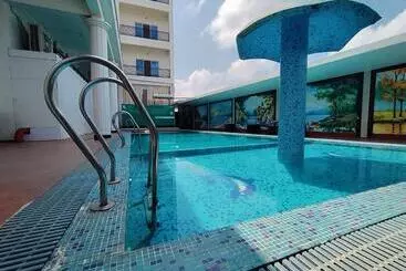 Sambhabana Hotel & Suites