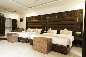 ホテル Mountain Midst