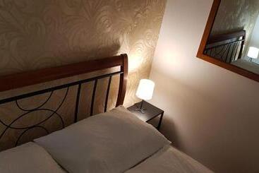 호텔 A Restaurace Pomezí