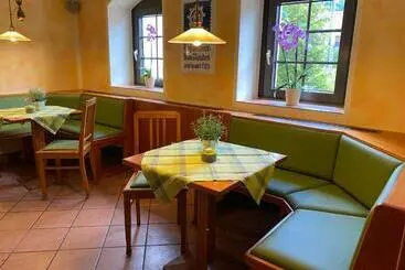 ホテル Kastanienhof