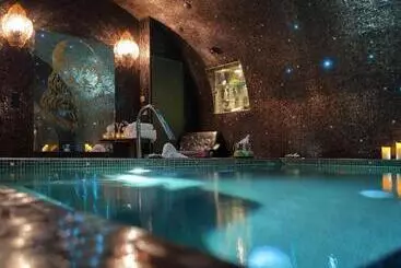 ホテル Hôtel Da Vinci & Spa