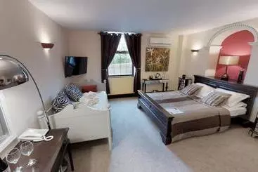 Hotel Redhill House Brs Airport