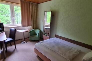 호텔 Zur Erholung & Restaurant Amme's Landhaus