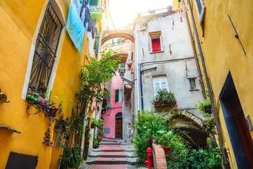Seven Suites Apartments   Myplacesanremo
