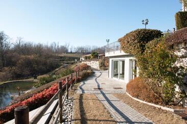 ホテル Tenuta La Vigna