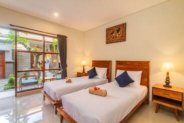 בית מלון כפרי Naksa Homestay Sanur