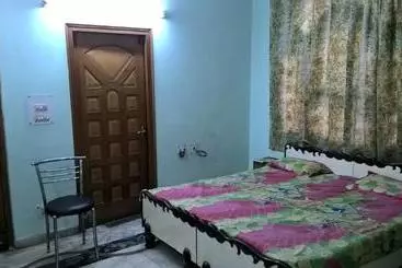 Bed and Breakfast Retreat Home Stays