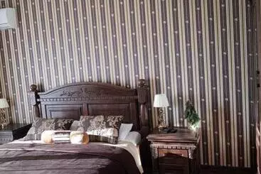 Hotel едем