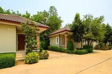 Lomakeskus วันสุขรีสอร์ทสุโขทัย