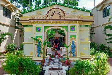 Sundarban Tiger Roar Resort