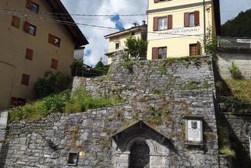 ベッドアンドブレックファースト La Valligiana