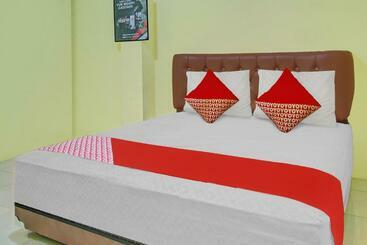 Otel Oyo 90065 Homestay Barokah Park