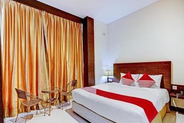 Hotel Oyo 90350  Five Star 2
