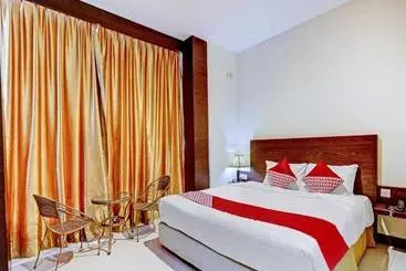 Hotel Oyo 90350  Five Star 2