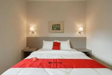 Hotel Reddoorz Syariah Plus @ Bsd City
