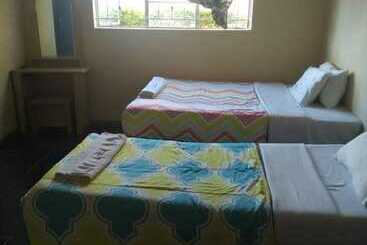 Пансион Namwambula Mpashi Lodge