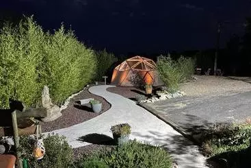 Bed and Breakfast Le Dôme Et Son Jacuzzi