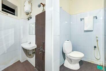 Hotel Oyo 81951 S B Lodge