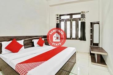 호텔 Oyo 82225  Anjani Palace