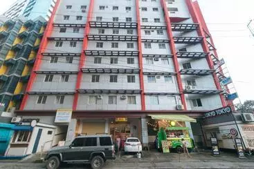 호텔 Reddoorz At Crowne One Condo