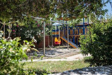 דירות לתיירים Daphnis Villas