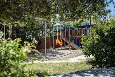 ツーリストアパートメント Daphnis Villas