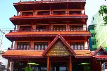 Hotel Seng Tawan Riverside