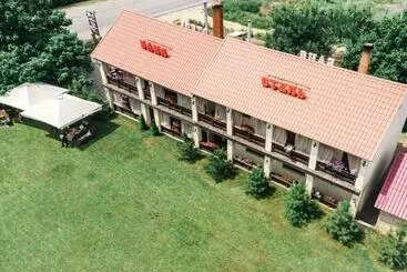 Hotel гостиничный комплекс титан