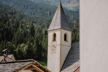 Zum Hirschen Boutique Hotel Val Di Non