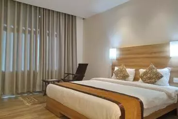 Hotel Sc Grand