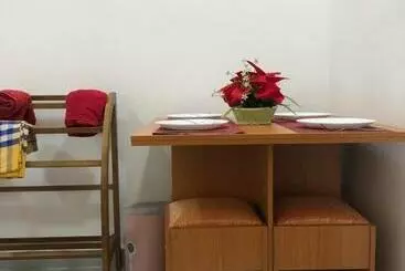 هتل Wish Residence Seaside, Near Durdans & Vasan Eye Care Hospital, Colombo 3