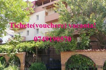 פנסיון Vila Rocco