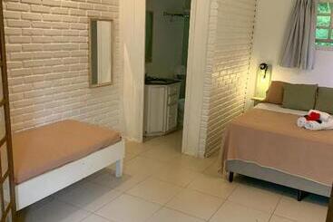 پانسیون Pousada Rosa