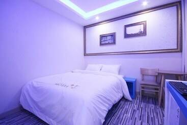 Motel Gumi Wonpyeongdong Oneul