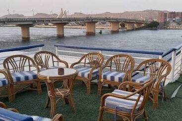 Queen Isis Floating Hotel In Minya