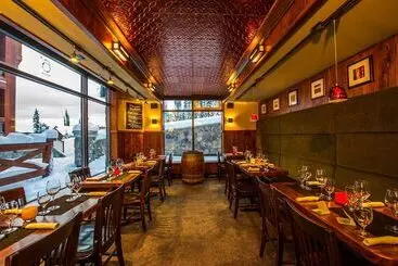 בית מלון כפרי Stone Bridge Lodge