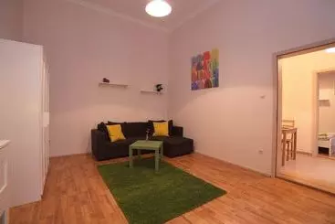 Lägenhet Opera Guesthouse