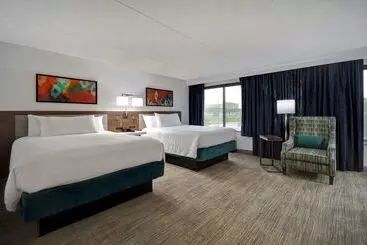 فندق Hilton Garden Inn Detroit Metro Airport