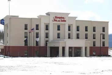 هتل Hampton Inn & Suites Wilder